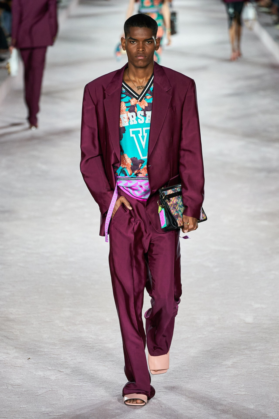 Versace İlkbahar/Yaz 2022