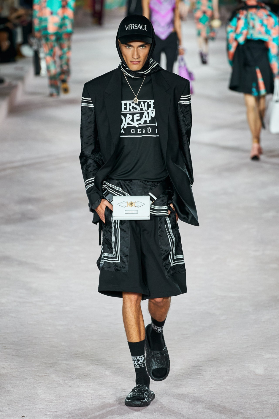 Versace İlkbahar/Yaz 2022