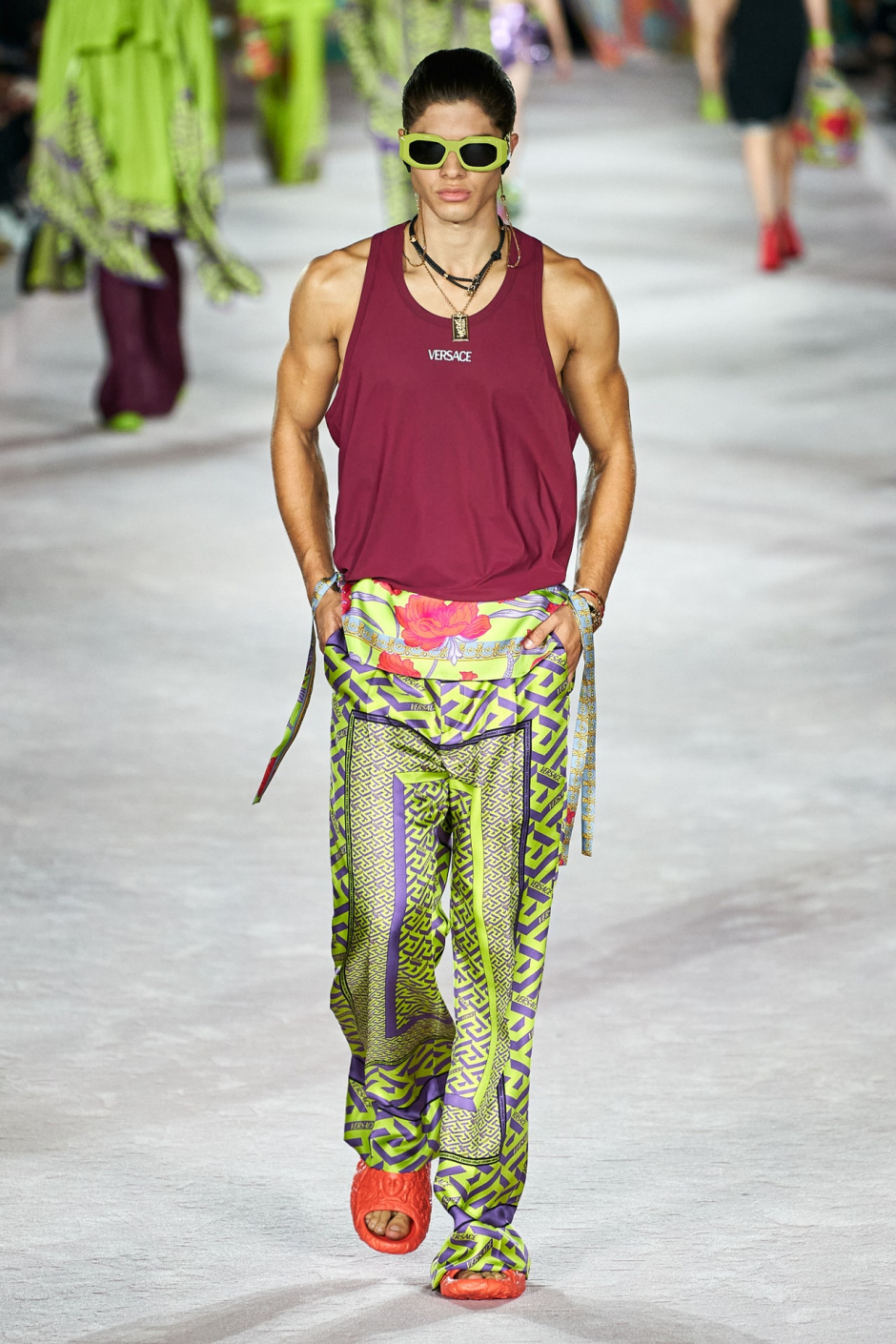 Versace İlkbahar/Yaz 2022