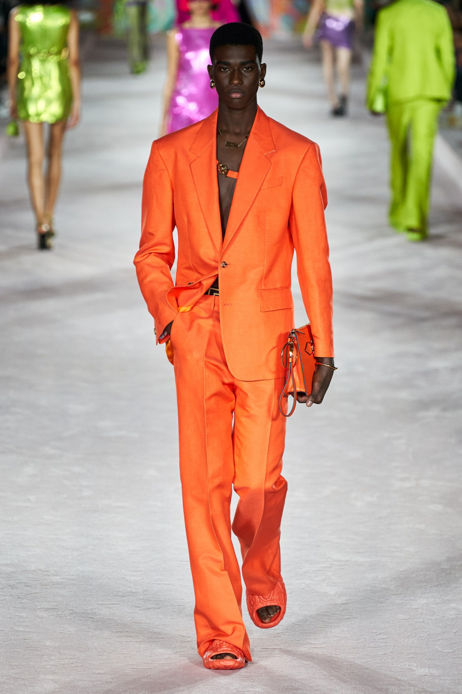 Versace İlkbahar/Yaz 2022