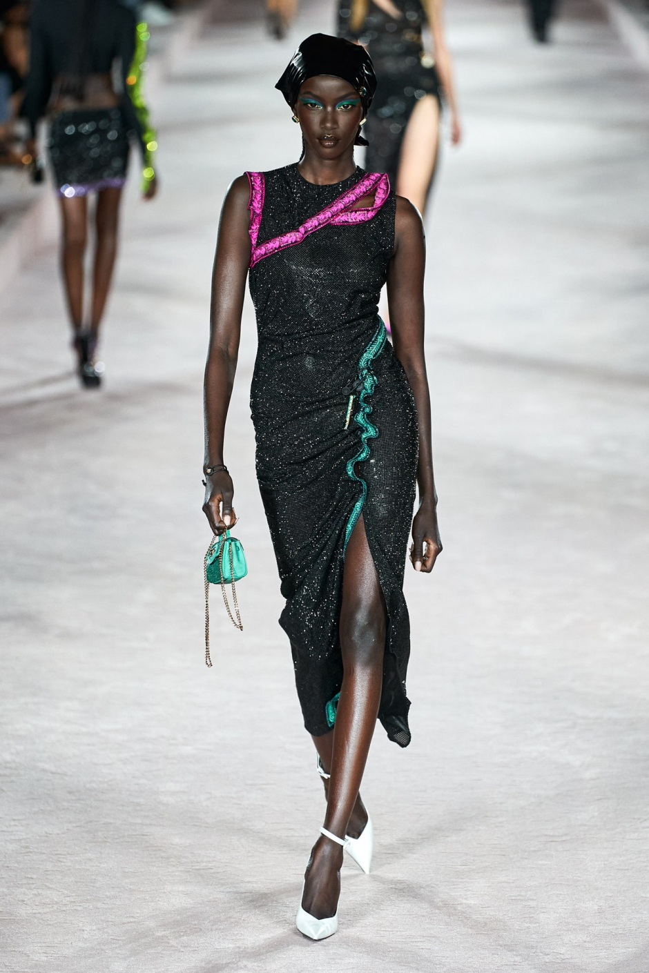 Versace İlkbahar/Yaz 2022