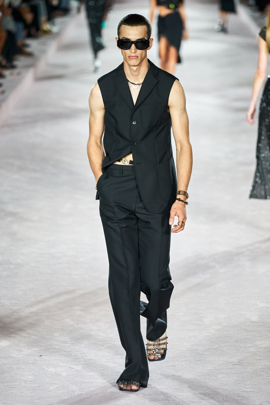 Versace İlkbahar/Yaz 2022