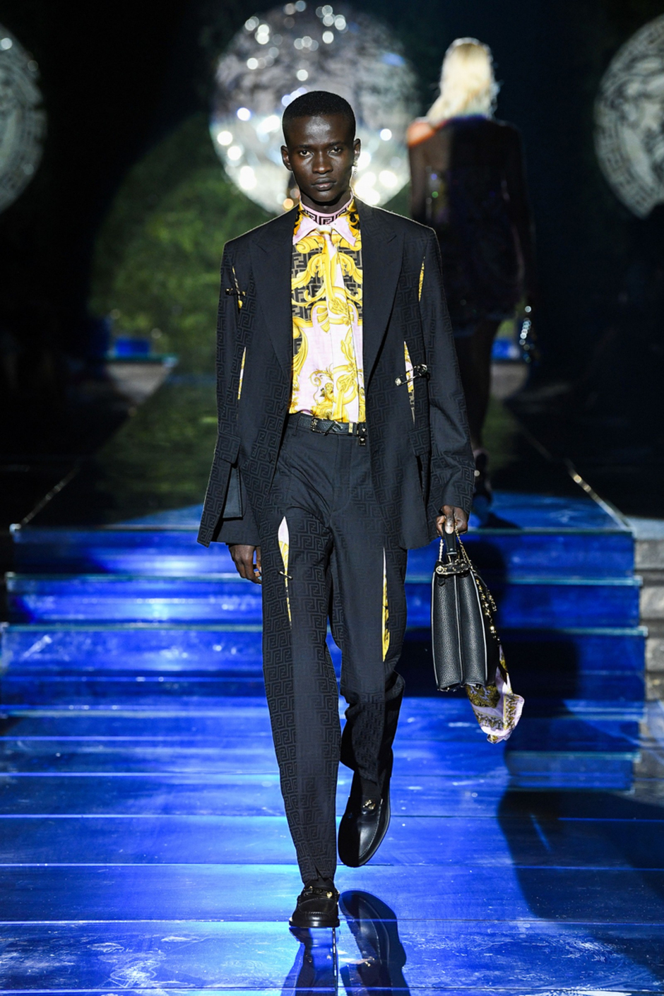 Versace & Fendi Bir Arada (Fendace)