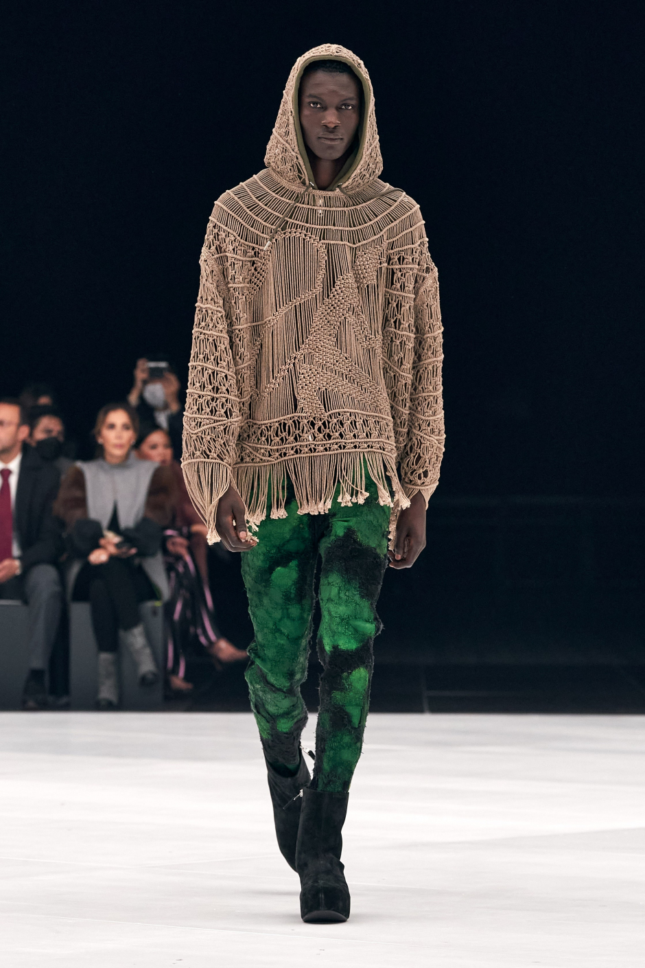 Givenchy İlkbahar/Yaz 2022: Lüks İşlevsellik