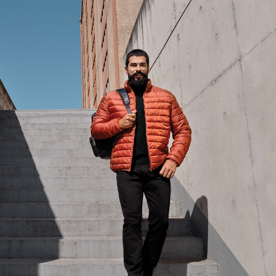 Başarıyı Üzerinde Taşı