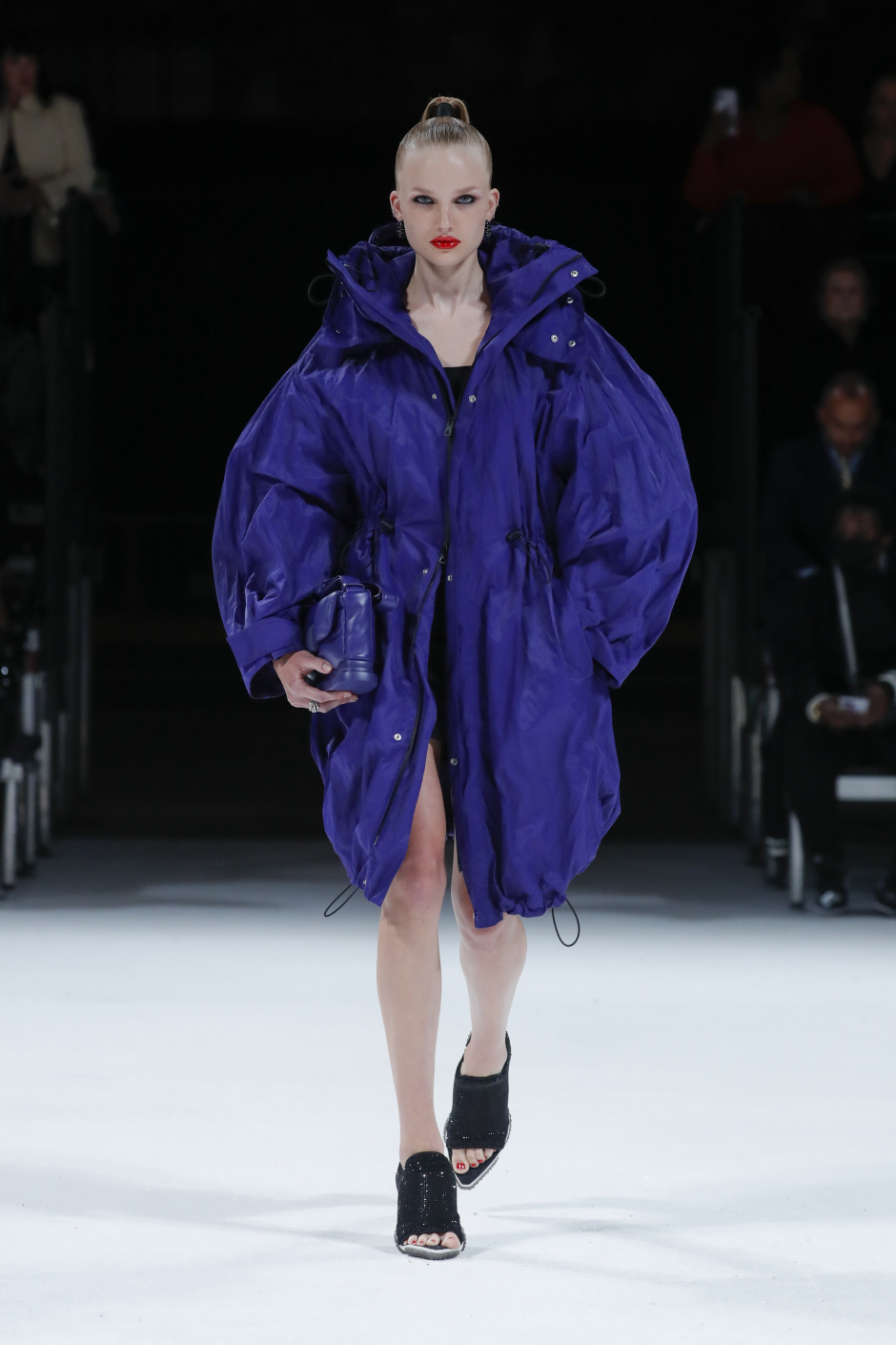 Bottega Veneta Salon 03