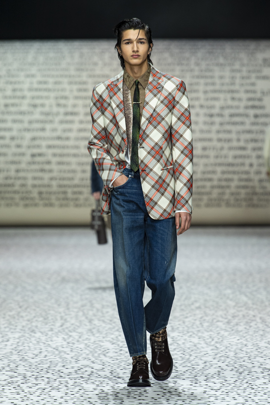 Bir Romanı Giymek Mümkün mü?| Dior Erkek Sonbahar 2022 Koleksiyonu