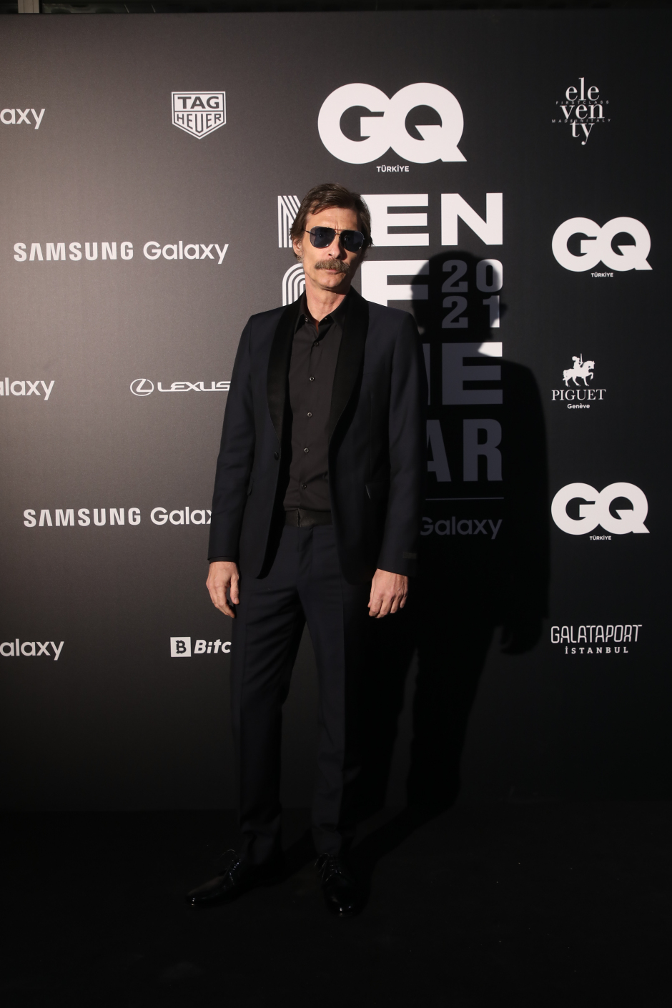 100 Fotoğrafla GQMOTYxSamsung Gecesi Kırmızı Halı