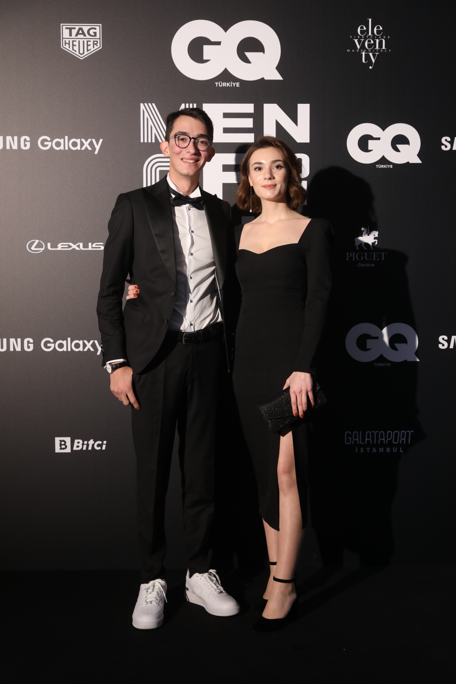 100 Fotoğrafla GQMOTYxSamsung Gecesi Kırmızı Halı