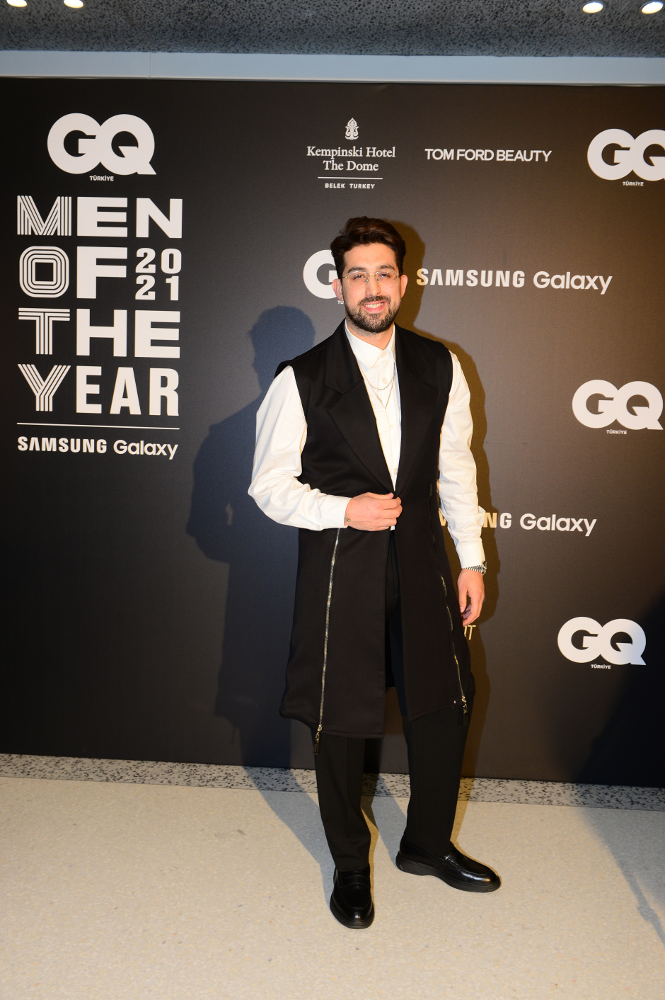 100 Fotoğrafla GQMOTYxSamsung Gecesi Kırmızı Halı