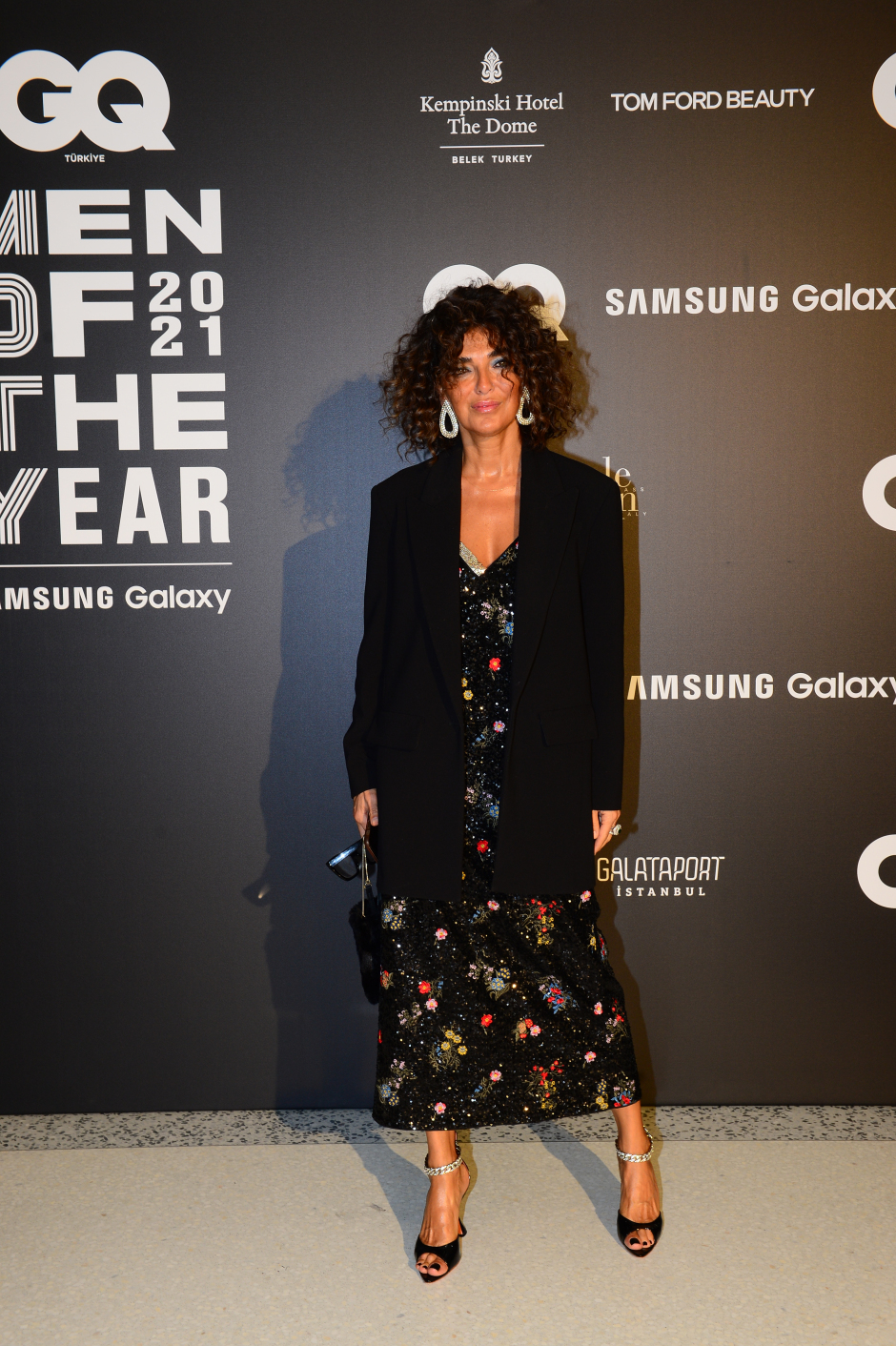 100 Fotoğrafla GQMOTYxSamsung Gecesi Kırmızı Halı