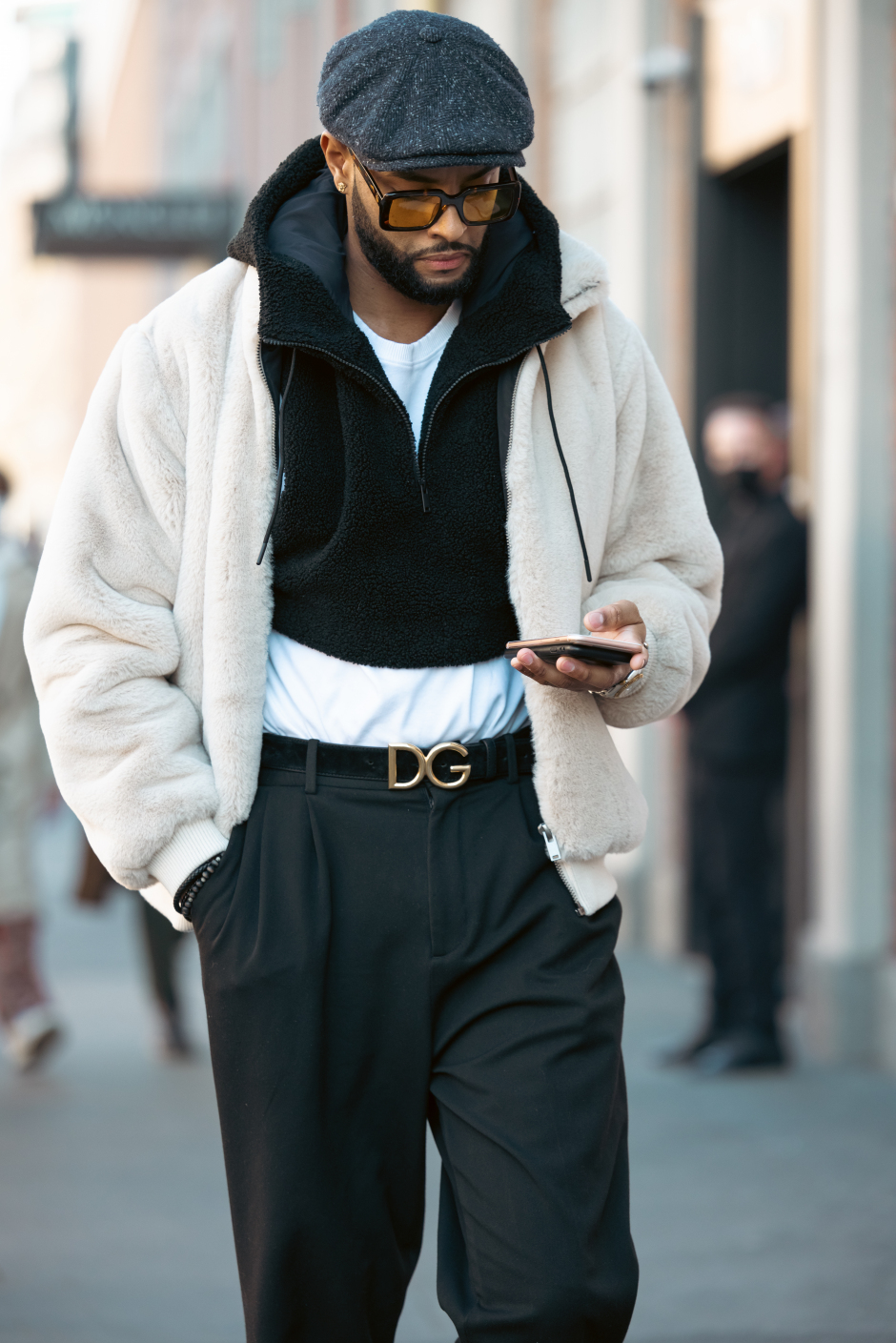 Milano Moda Haftası Sonbahar/Kış 2022 En İyi Sokak Stilleri