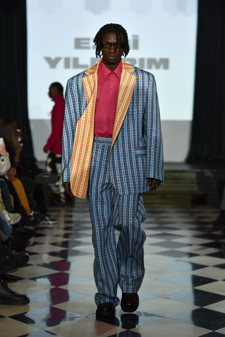 Karma Kahramanlar: Fashion Week Istanbul Sonbahar Kış 2022/23