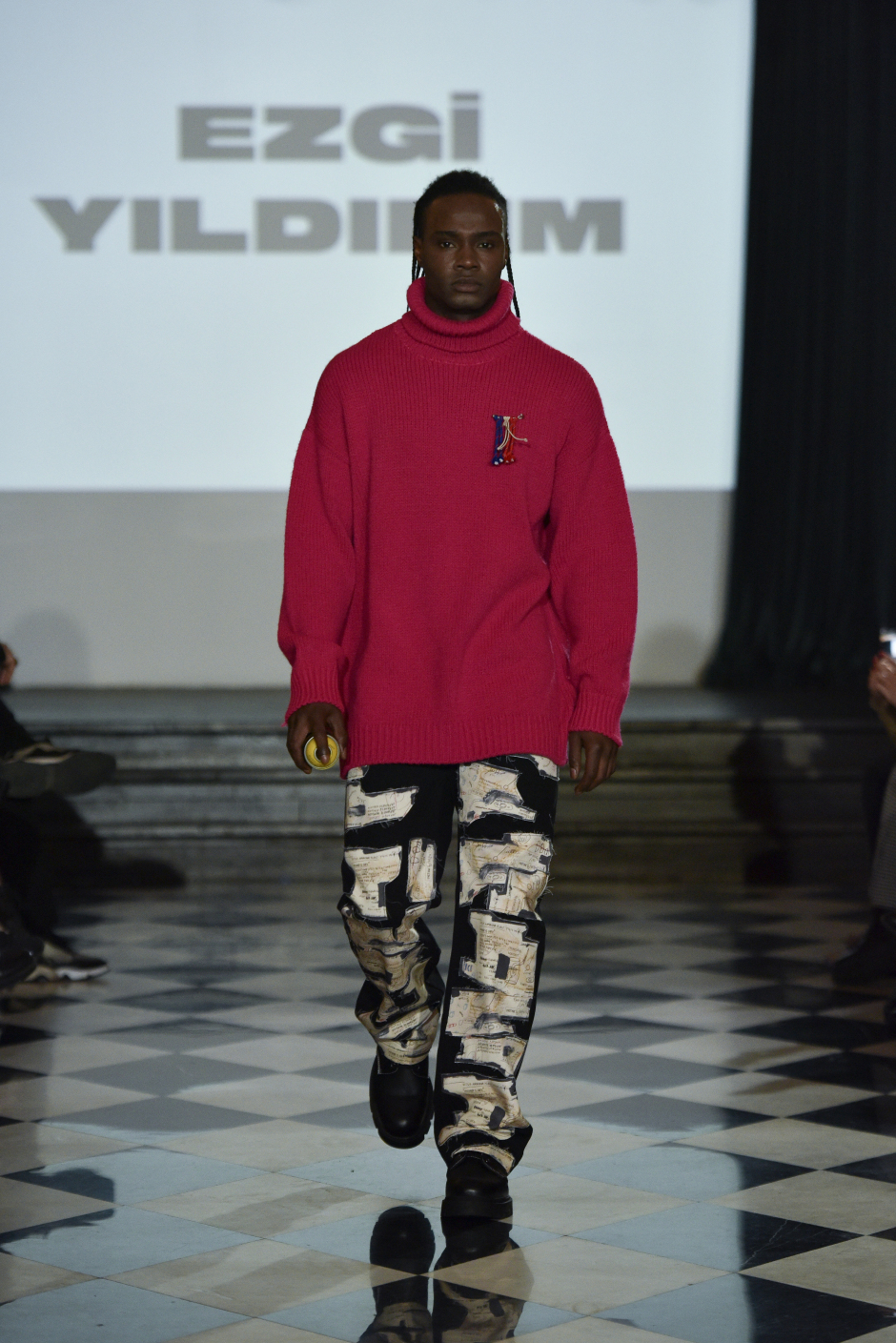 Karma Kahramanlar: Fashion Week Istanbul Sonbahar Kış 2022/23