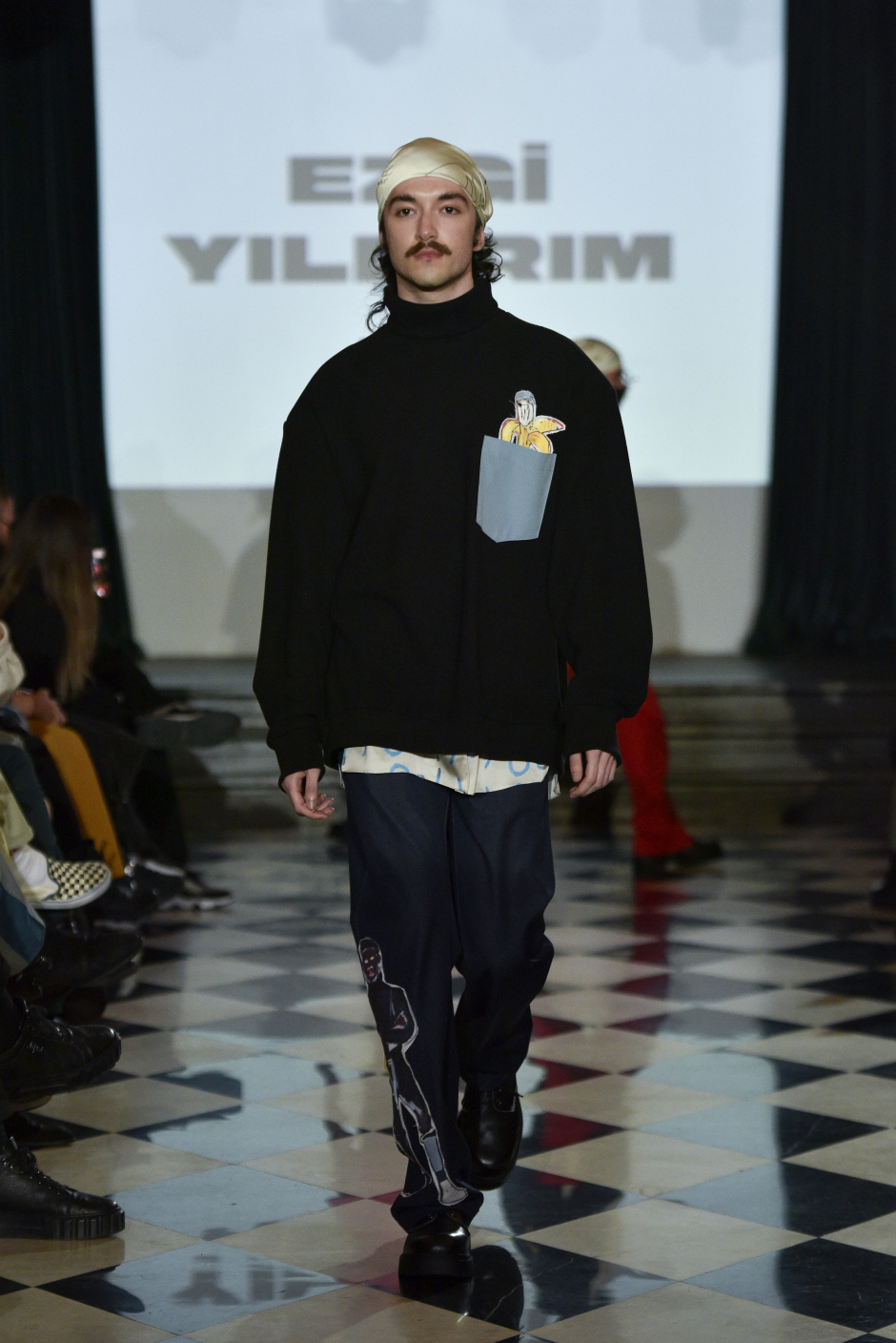 Karma Kahramanlar: Fashion Week Istanbul Sonbahar Kış 2022/23