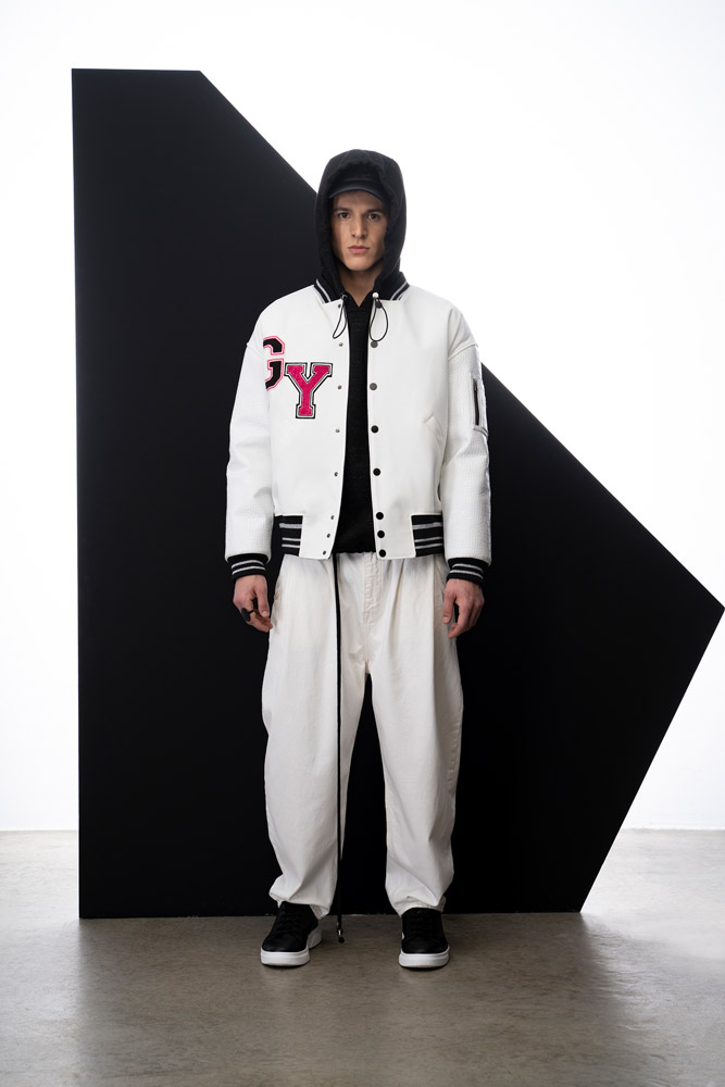 Karma Kahramanlar: Fashion Week Istanbul Sonbahar Kış 2022/23