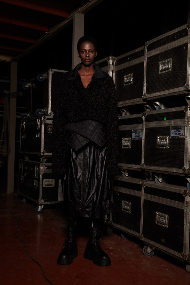 Karma Kahramanlar: Fashion Week Istanbul Sonbahar Kış 2022/23