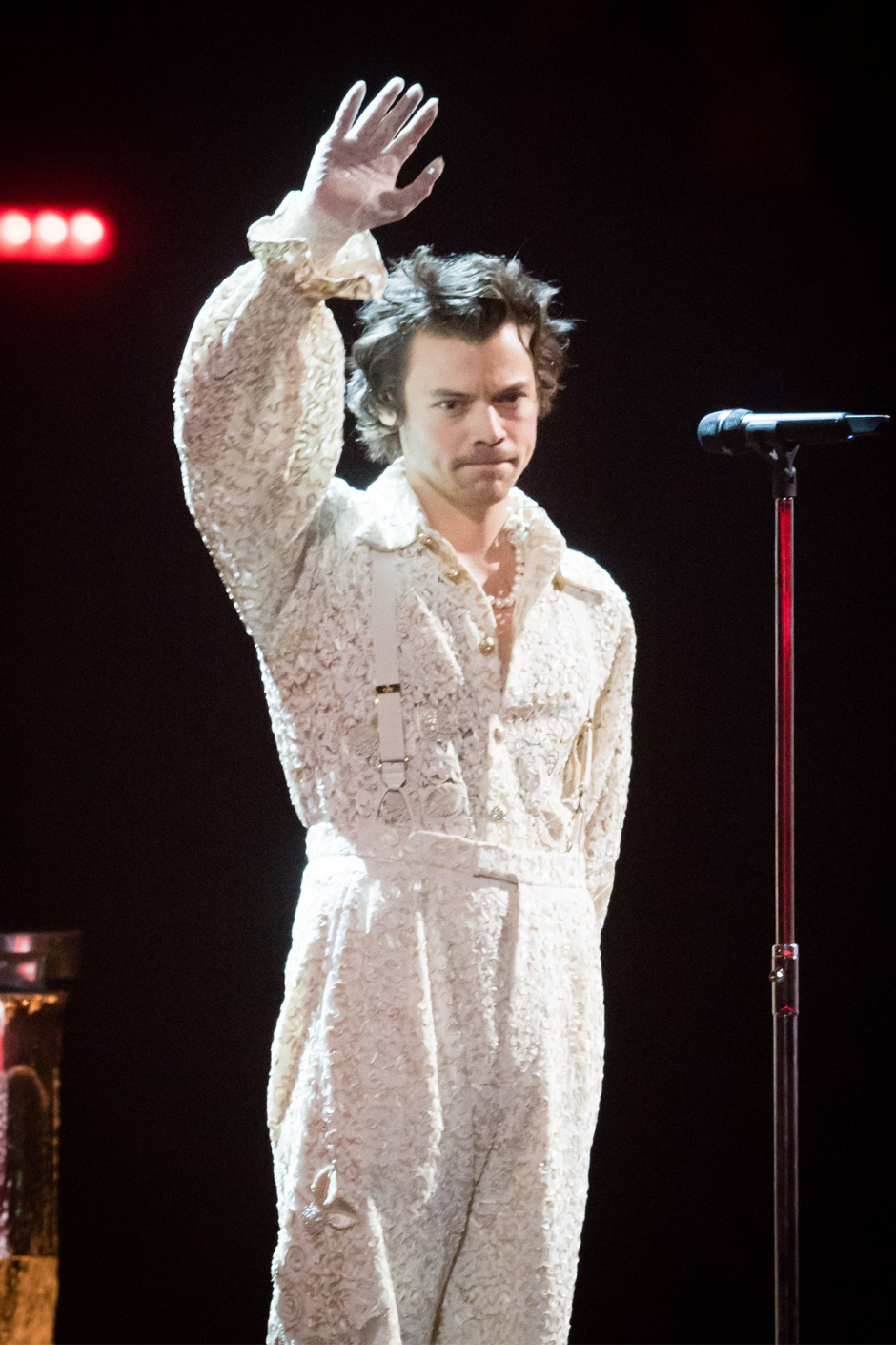 Harry Styles Dünyanın En İyi Giyinen Müzisyenlerinden Biri... İşte Nedeni