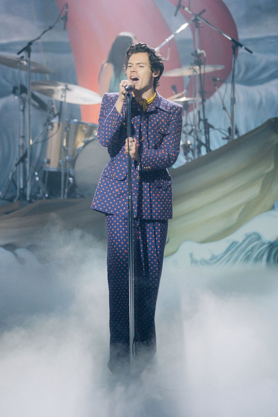 Harry Styles Dünyanın En İyi Giyinen Müzisyenlerinden Biri... İşte Nedeni
