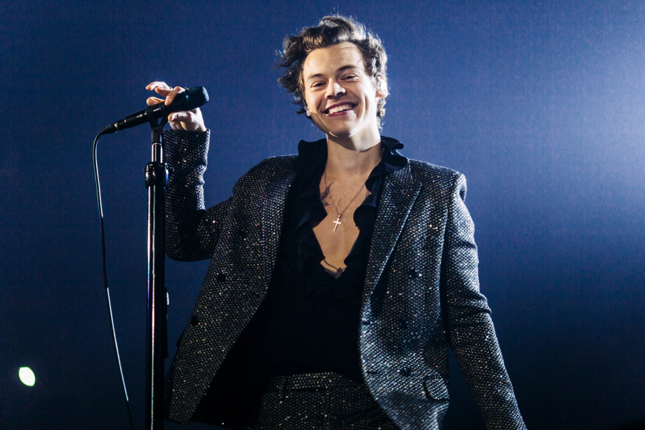 Harry Styles Dünyanın En İyi Giyinen Müzisyenlerinden Biri... İşte Nedeni