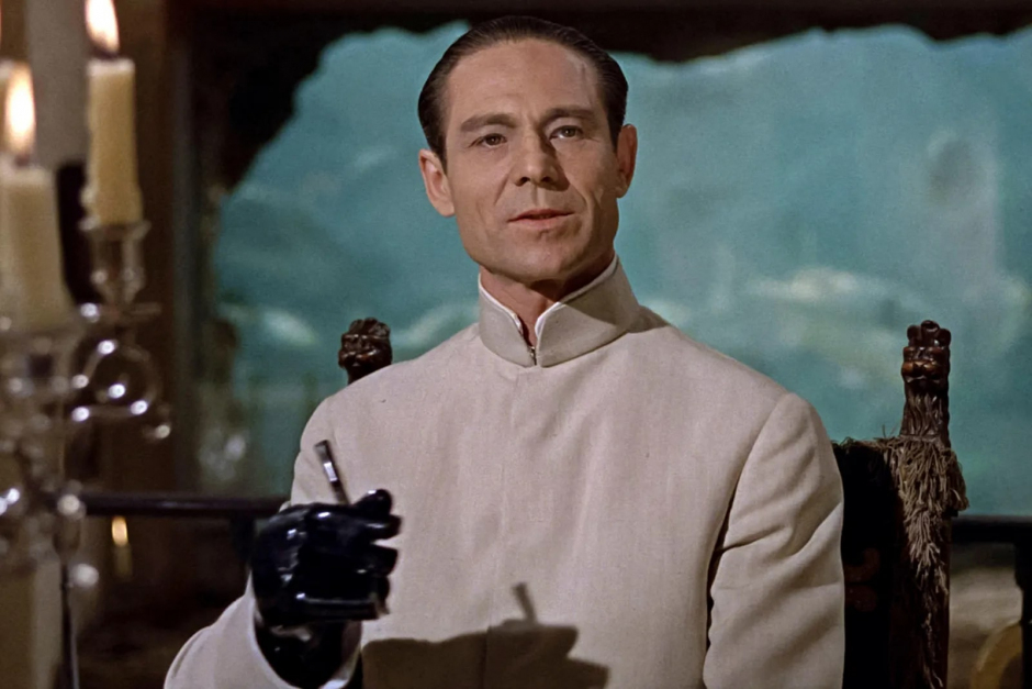 Dr No'dan Goldfinger'a Bond Serisinin En İyi Giyinen Kötü Adamları