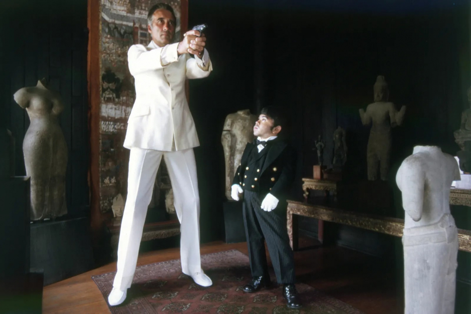 Dr No'dan Goldfinger'a Bond Serisinin En İyi Giyinen Kötü Adamları