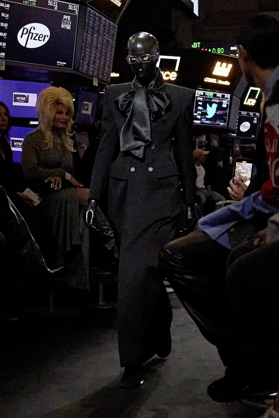 New York’ta Balenciaga Hisseleri Yükseliyor!