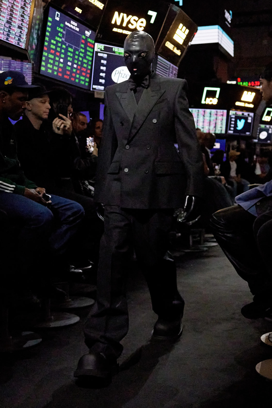 New York’ta Balenciaga Hisseleri Yükseliyor!