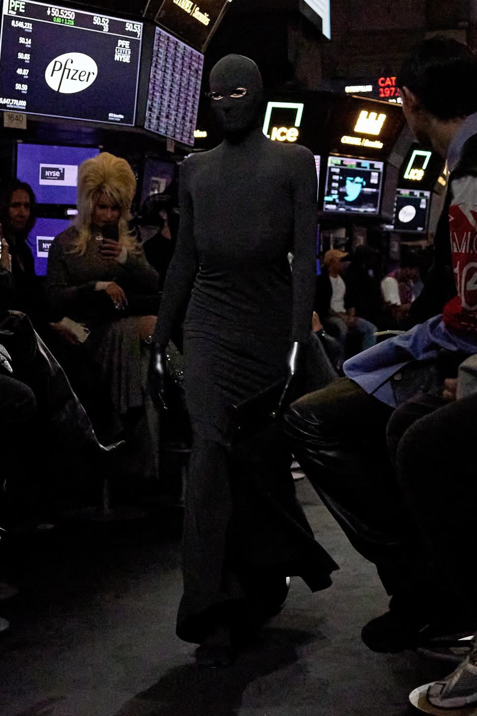 New York’ta Balenciaga Hisseleri Yükseliyor!