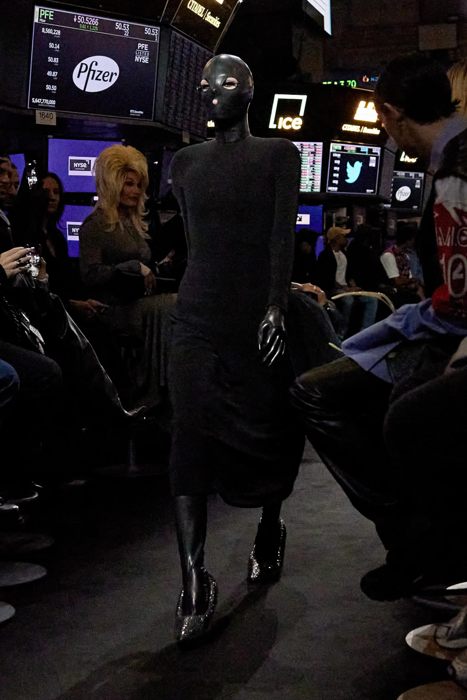 New York’ta Balenciaga Hisseleri Yükseliyor!