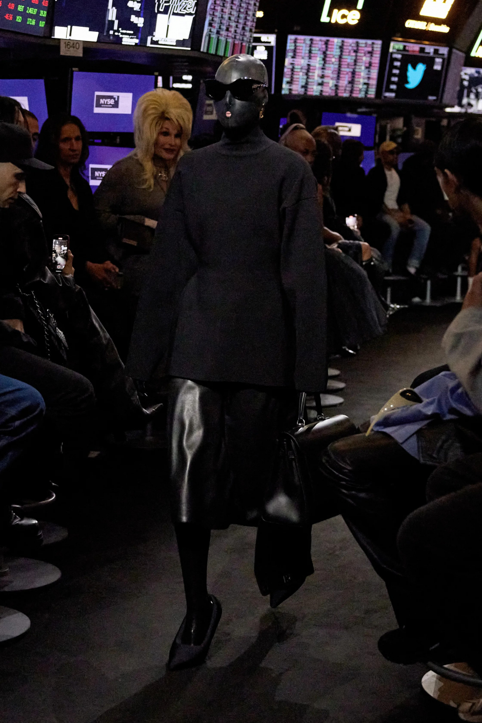 New York’ta Balenciaga Hisseleri Yükseliyor!