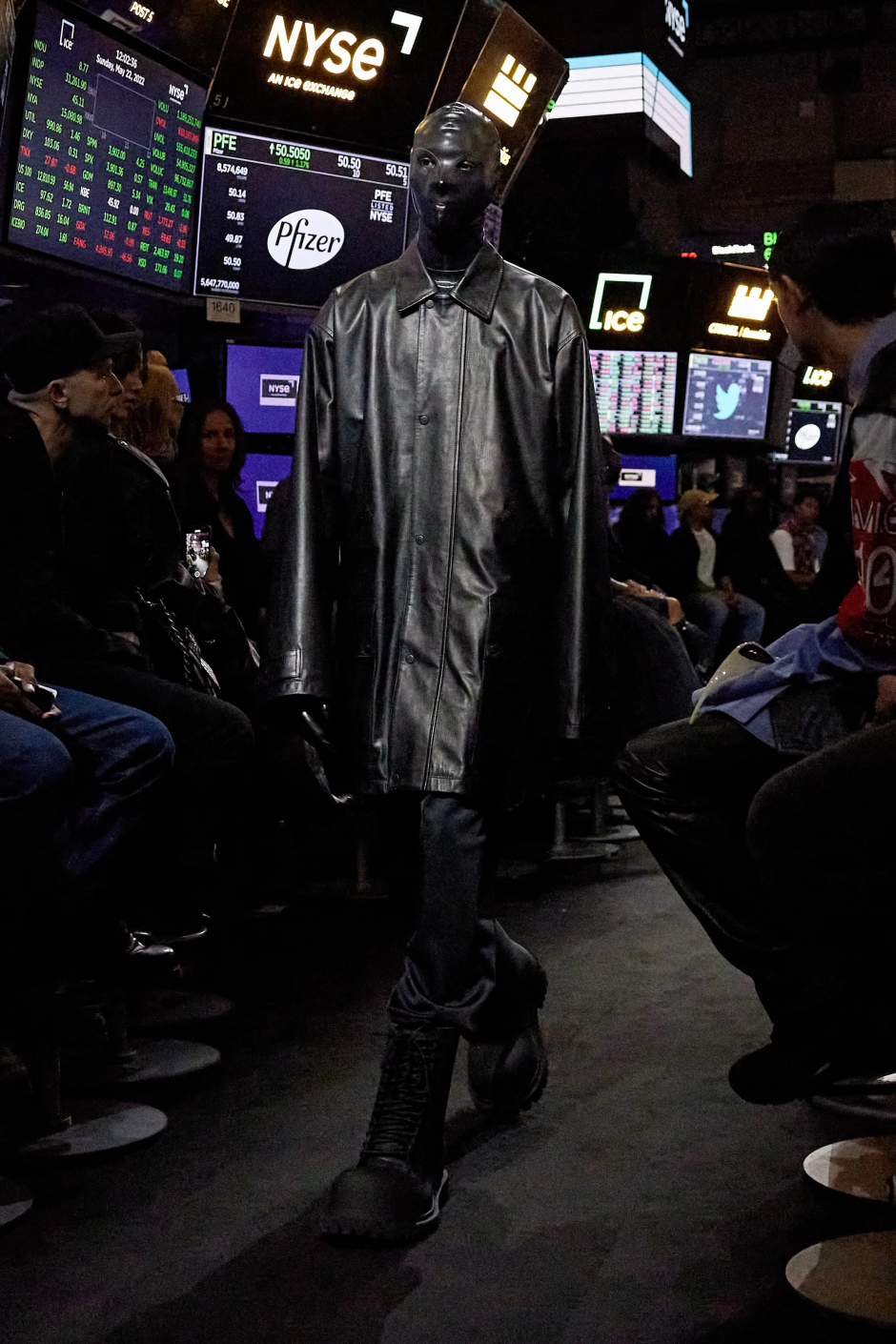 New York’ta Balenciaga Hisseleri Yükseliyor!