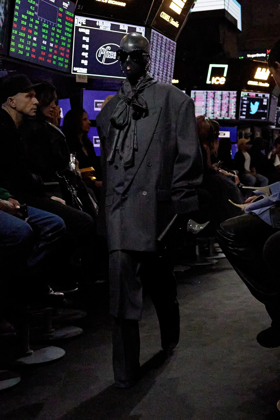 New York’ta Balenciaga Hisseleri Yükseliyor!