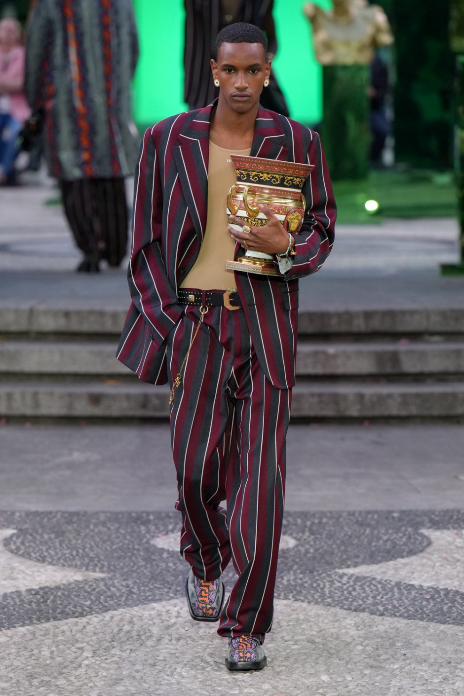 Versace İlkbahar 2023