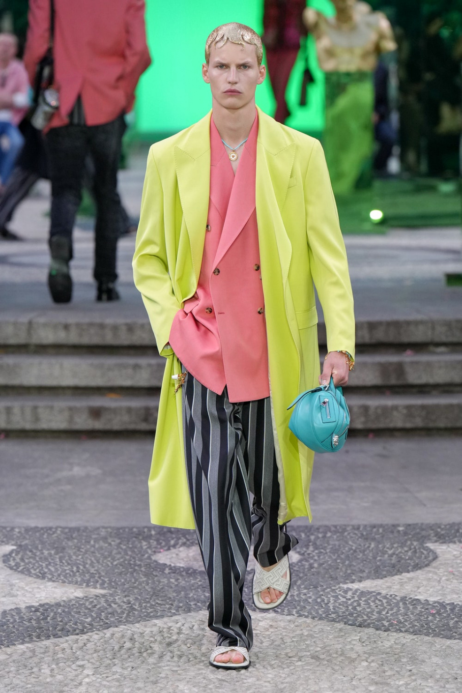 Versace İlkbahar 2023