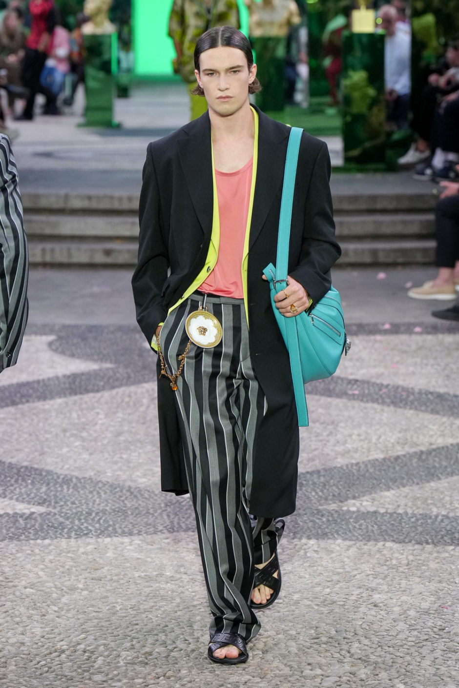 Versace İlkbahar 2023