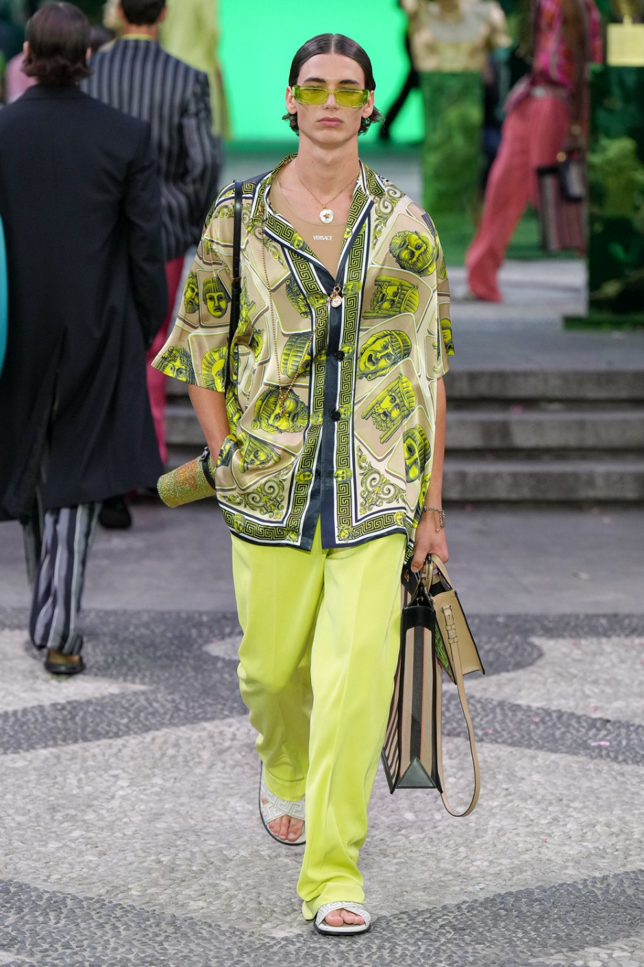 Versace İlkbahar 2023