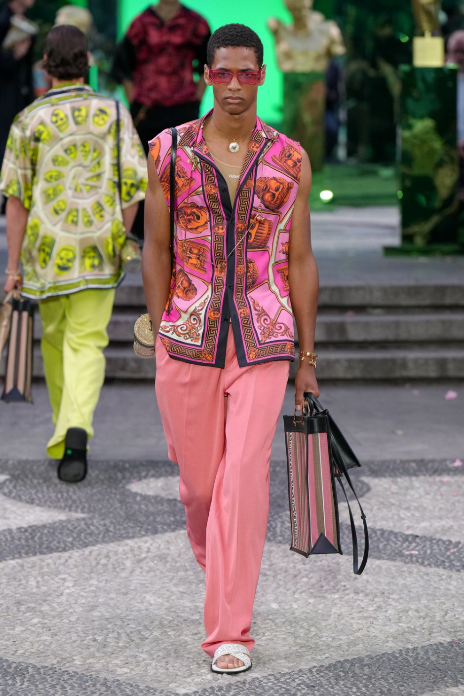 Versace İlkbahar 2023