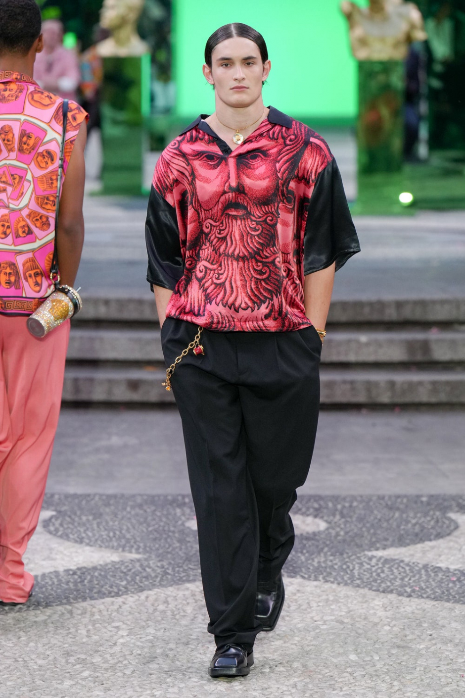 Versace İlkbahar 2023