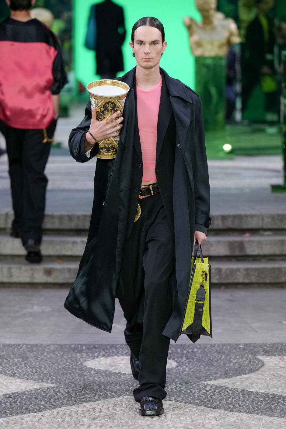 Versace İlkbahar 2023