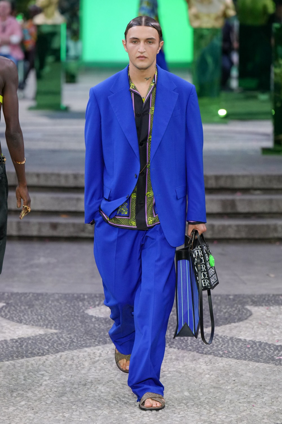 Versace İlkbahar 2023