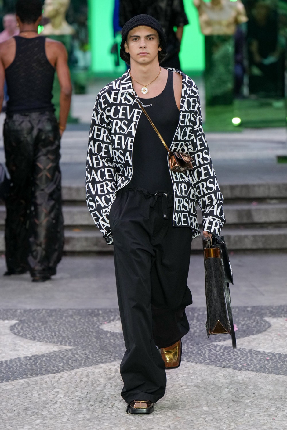 Versace İlkbahar 2023