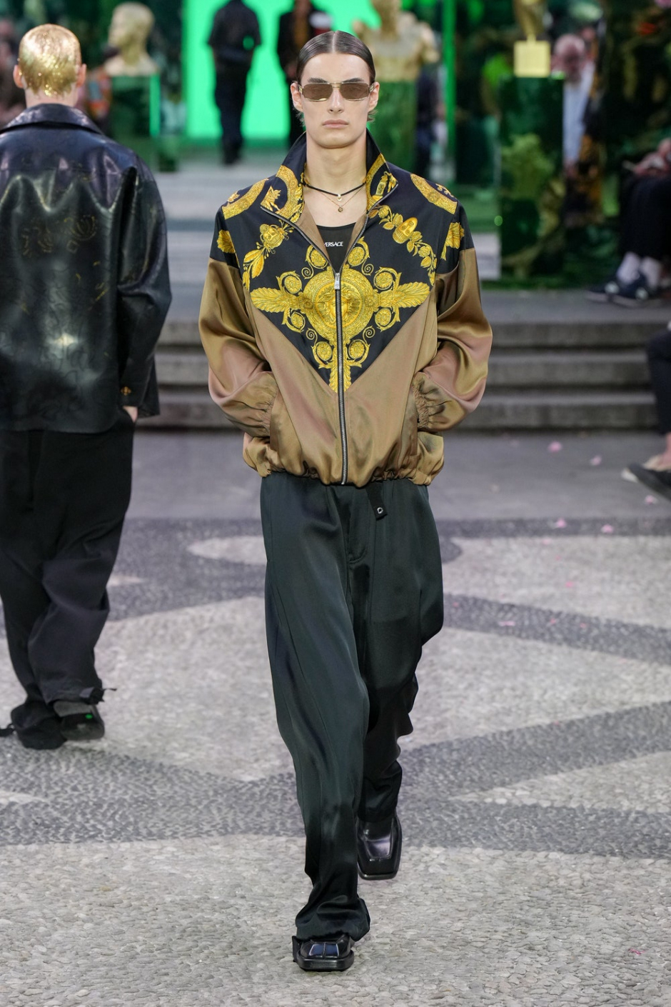 Versace İlkbahar 2023