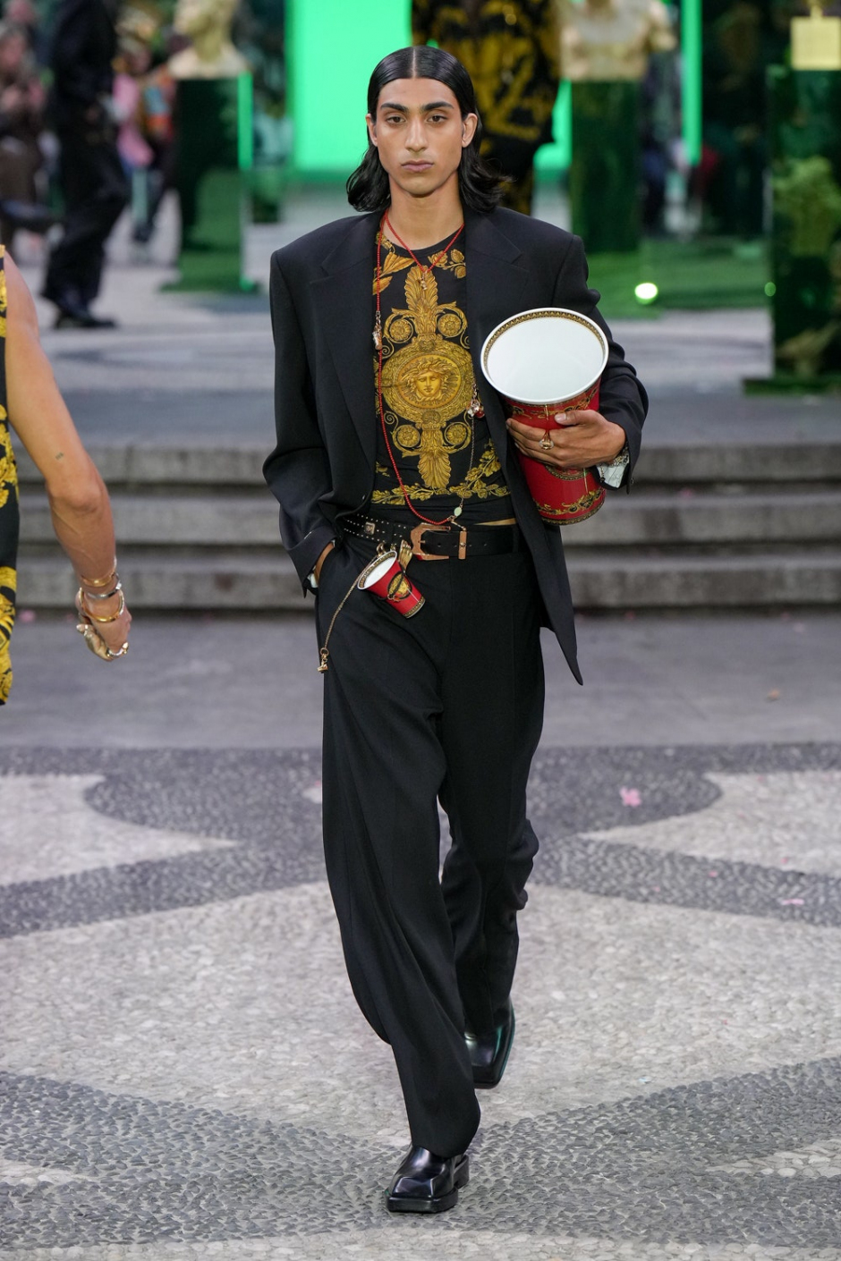 Versace İlkbahar 2023