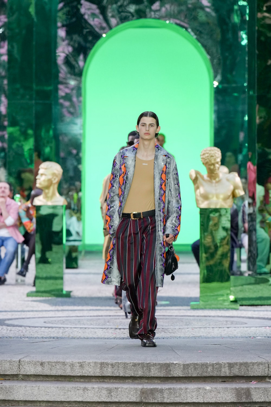 Versace İlkbahar 2023