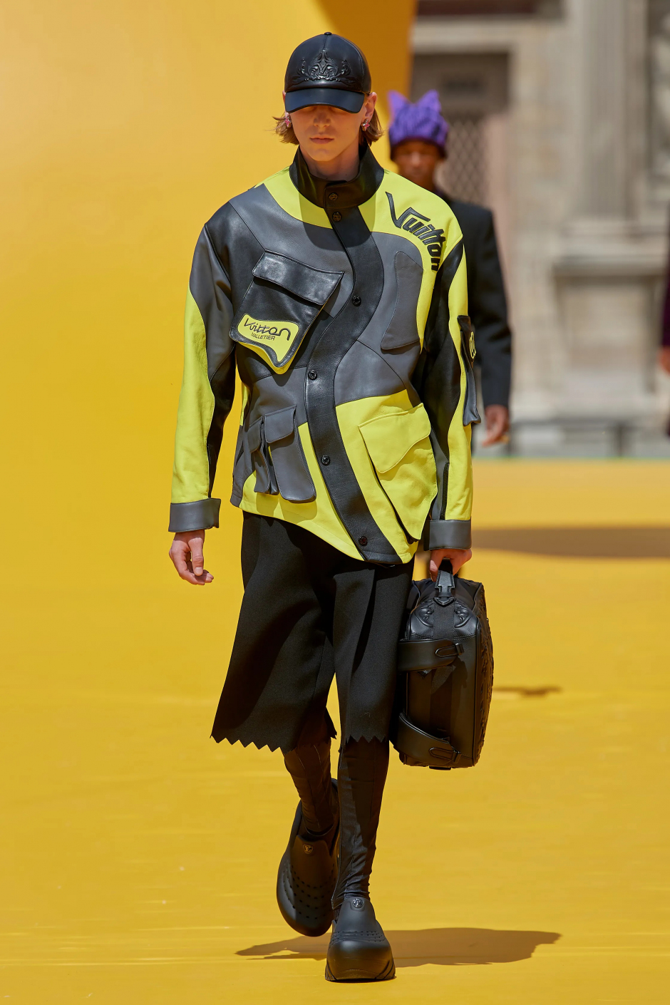 Kendrick Lamar Louis Vuittion Defilesi Ön Sıra Performansı