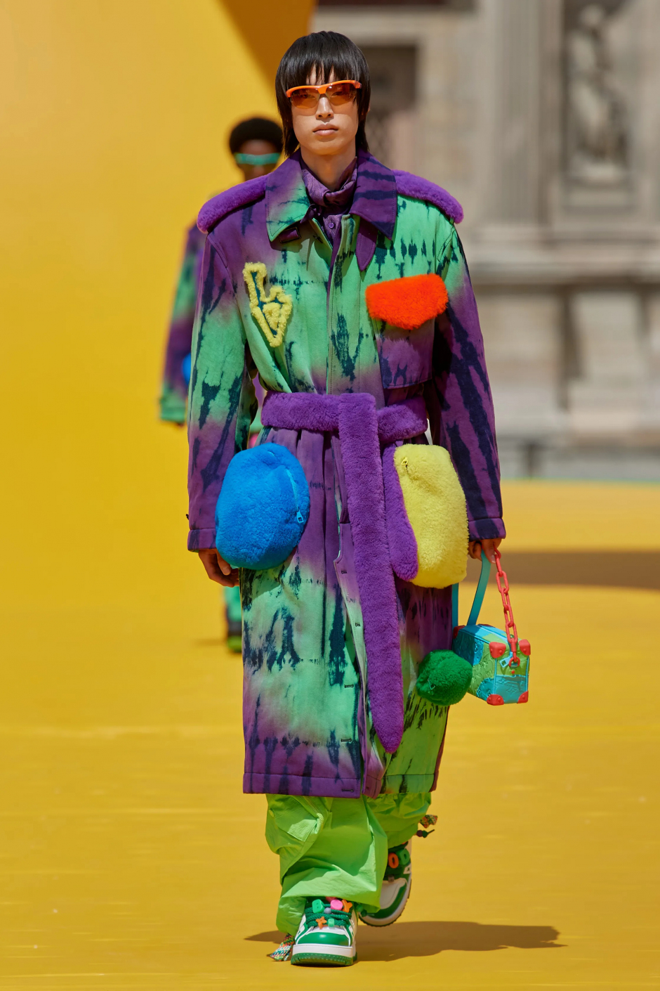 Kendrick Lamar Louis Vuittion Defilesi Ön Sıra Performansı