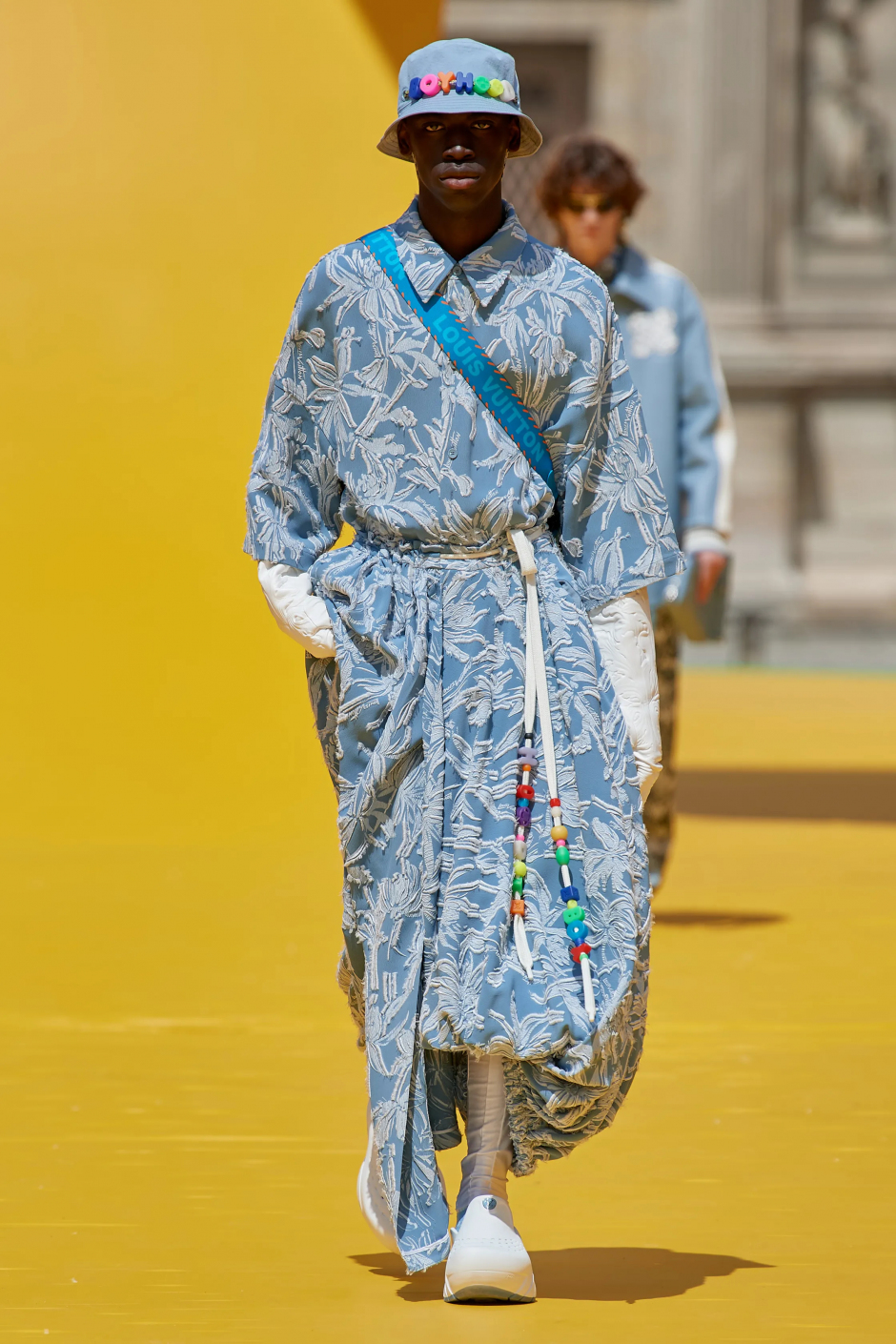 Kendrick Lamar Louis Vuittion Defilesi Ön Sıra Performansı