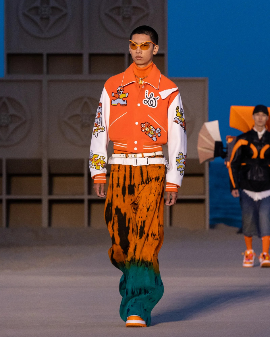 Louis Vuitton'un Kumlar Diyarındaki Geçidi