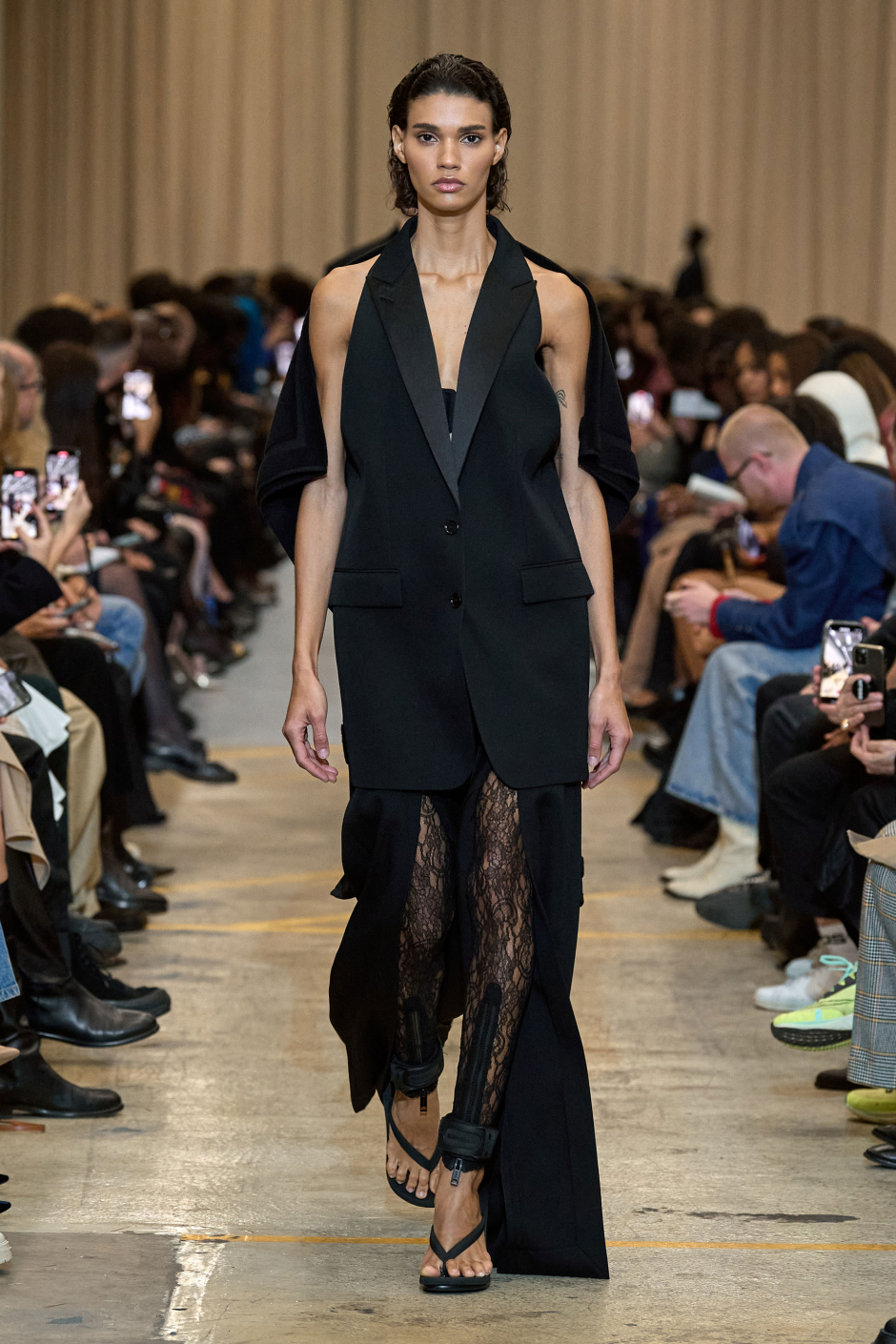 Burberry İlkbahar/Yaz 2023